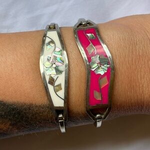 vintage lot of 2 Taxco hinged  bangle bracelet enamel floral red white abalone